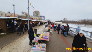 Видеопрогулка по набережной в рамках фестиваля «Брэсцкія забавы»