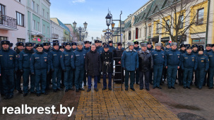 Церемония зажжения фонарей на Советской в Бресте станет дольше. Арт-объект от спасателей появился в Бресте