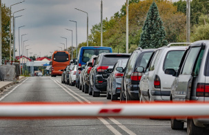 «Возьму льготника из Бреста в Варшаву бесплатно». Белорусы придумали новый способ заработать на прохождении границы