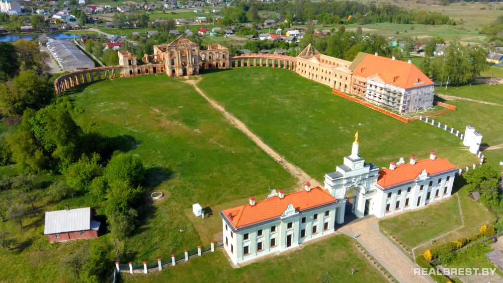 Фото замок сапегов в ружанах