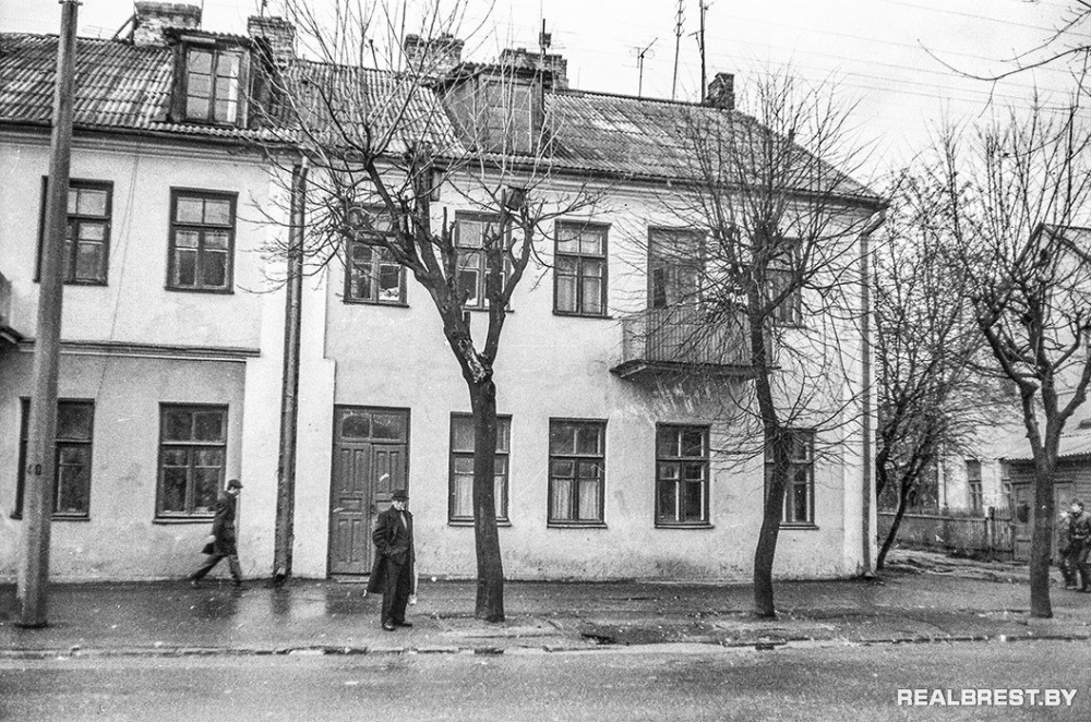 Старый брест. Брест улица Советская. Исторический центр Бреста. Брест старый город. История Брест Бреста.